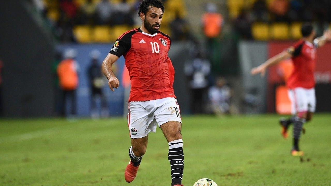 صلاح ينفي إشاعات إصابته في مران المنتخب