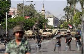 الجيش يغلق الشوارع المؤدية لوزارة الدفاع والدرّاسة