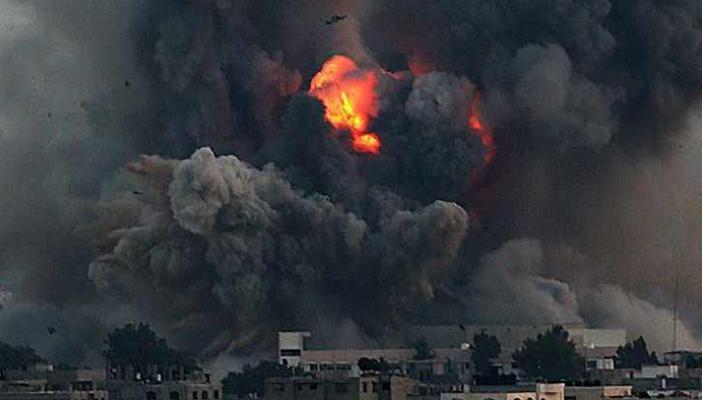 جيش الاحتلال يشن غارة على قطاع غزة