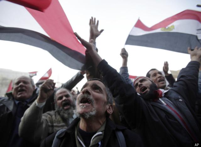 “الثورة في عيونهم”..ما تحقق وما لم يتحقق من أهداف الثورة