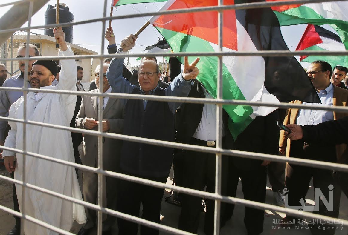 صحف إسرائيلية: السيسي يرفض رفع حصار غزة ويخطط لانقلاب في السلطة لخدمته