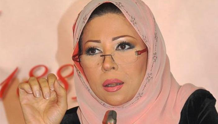 “النهار” الجزائرية تعتذر للإعلامية “خديجة بن قنة” بسبب صورة فاضحة