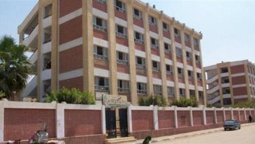 مدرسة “الدلجون” آيلة للسقوط والإدارة تكتفي بدهان الواجهة