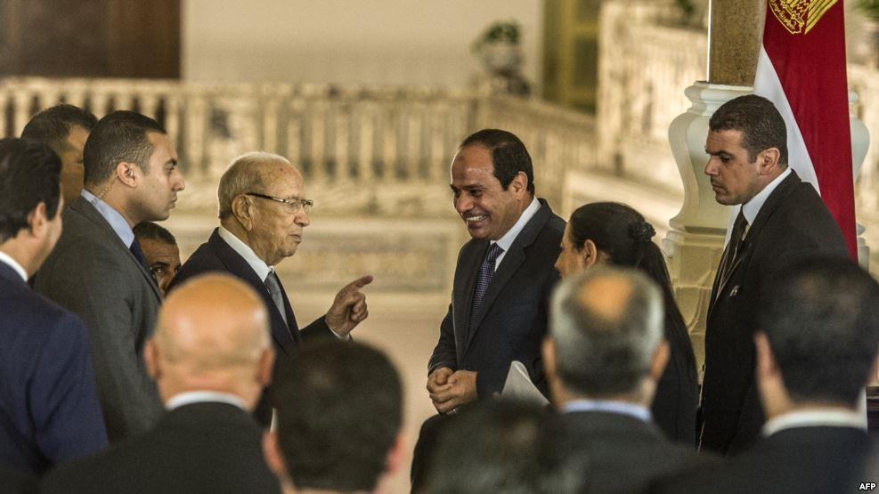 “انقلابي ميدخلش بلادي”.. غضب شعبي من دعوة السيسي لزيارة تونس