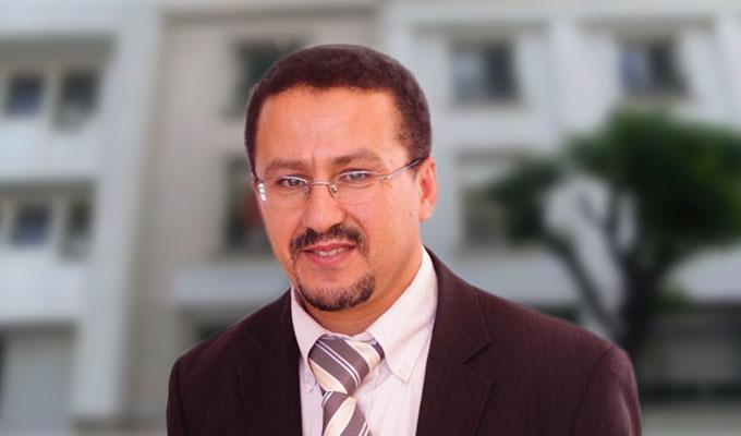 وزير تونسي سابق: السبسي لا يصلح إلا نادلا بحانة