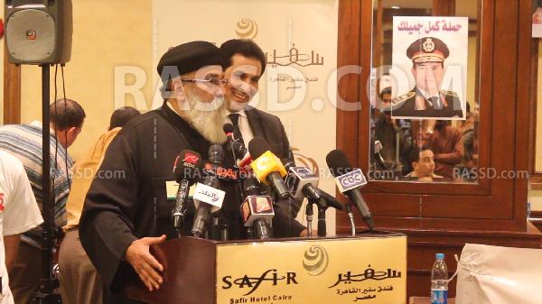 راعي كنيسة الزهراء : أذوب عشقا في السيسي وبعذر ستات مصر