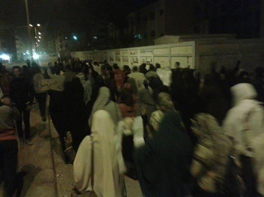 مسيرة مسائية رافضة للإنقلاب بالسويس