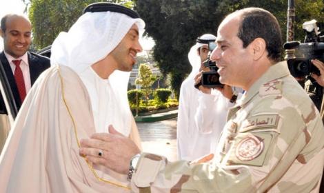 “تايمز”: بقاء السيسي يعتمد على دعم دول الخليج