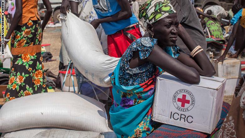 السودان يعلق عمل “الصليب الأحمر”