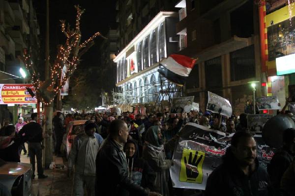 مسيرة ليلية ضد حكم العسكر بحلوان