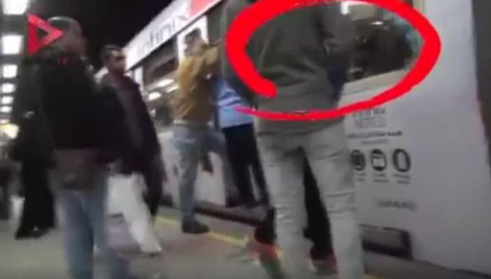 بالفيديو.. أمين شرطة يضرب سيدة بالمترو لرفضها ركوب رجل في عربة السيدات