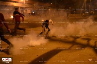 مؤيد على منصة التحرير .. من ذهب إلى قصر الاتحادية بلطجية