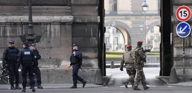 الداخلية المصرية تحقق مع أسرة منفذ هجوم “اللوفر”