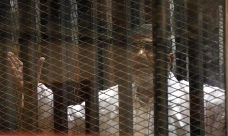 ننشر تفاصيل جلسة محاكمة مرسى و14 من قيادات الإخوان اليوم