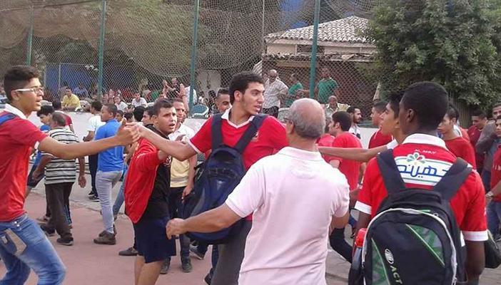 أولتراس أهلاوي يتحدى “طاهر” ويقرر حضور مران الفريق غدا