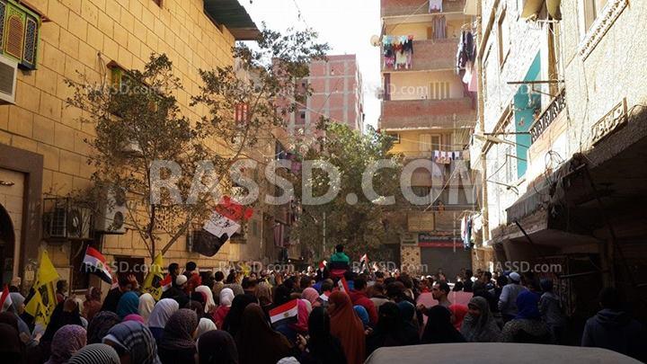 مسيرة مناهضة للانقلاب العسكري في المعادي