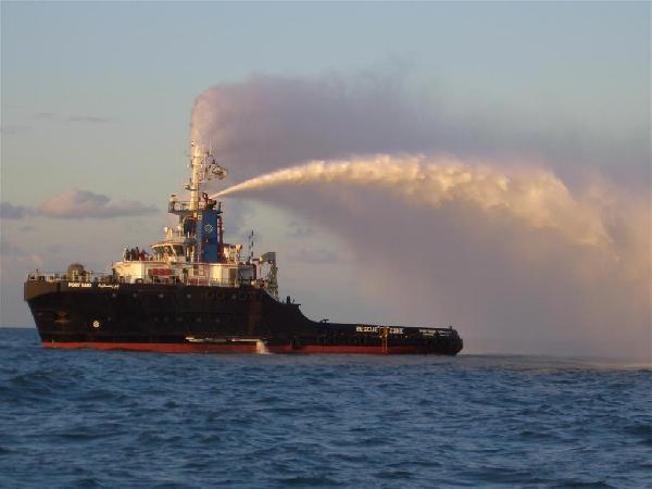 قناة السويس تسجل رقما قياسيا في أعداد السفن وحمولاتها