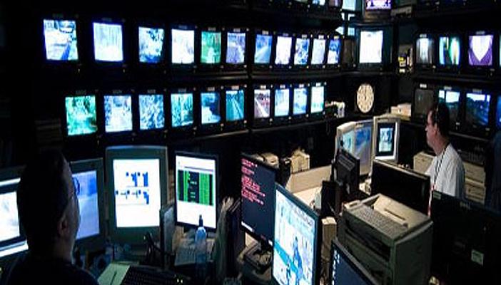 فيس بوك ساخرًا: قضاؤنا طاهر وهيفضل طول عمره طاهر