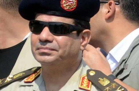 أمير سعودي: جنرالات الانقلاب في مصر يبددون خيرات شعبنا