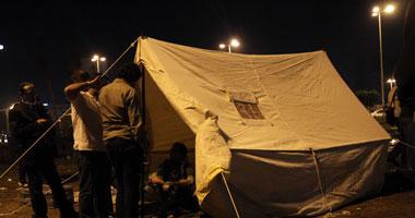 اللجان الشعبية تحتجز متظاهرين تعاطوا “الحشيش” وسط ميدان التحرير