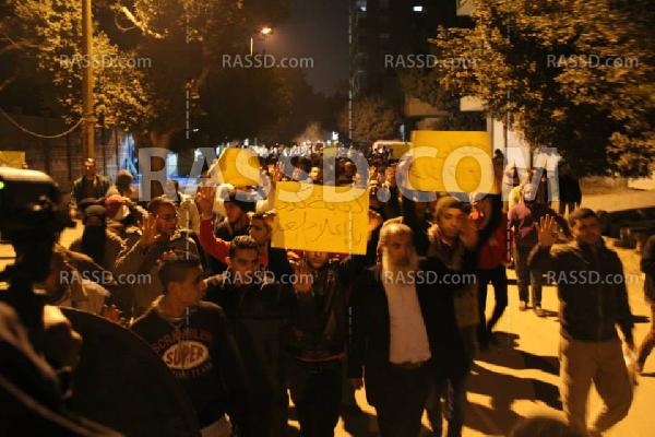 مسيرة ليلية بحلوان تواسي أسر الشهداء والمعتقلين