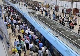 حصيلة حوادث سير المنيا.. توقف حركة القطارات ومصرع 4 أشخاص وإصابة 27