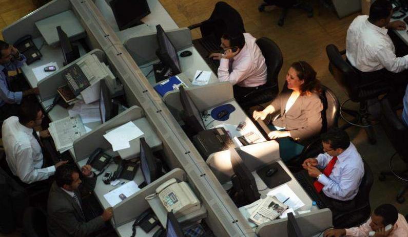 البورصة تحقق مكاسب تصل الي 900مليون جنية في اولي جلسات الاسبوع