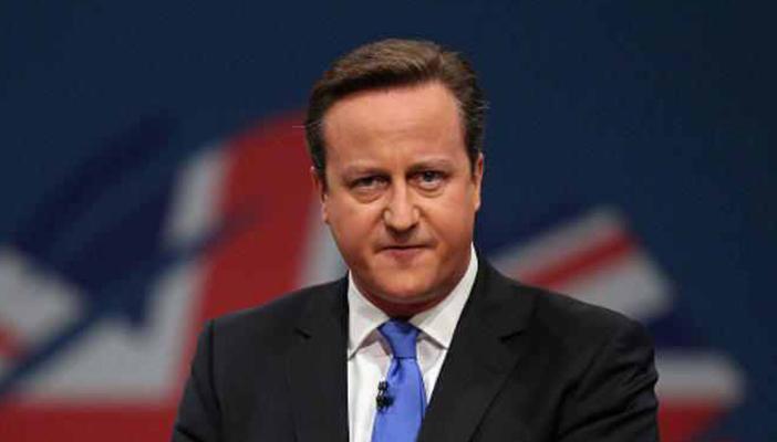 كاميرون يتعهد بإيجاد حل لمنح مشجعي البريميرليج صوتا في مجالس الأندية