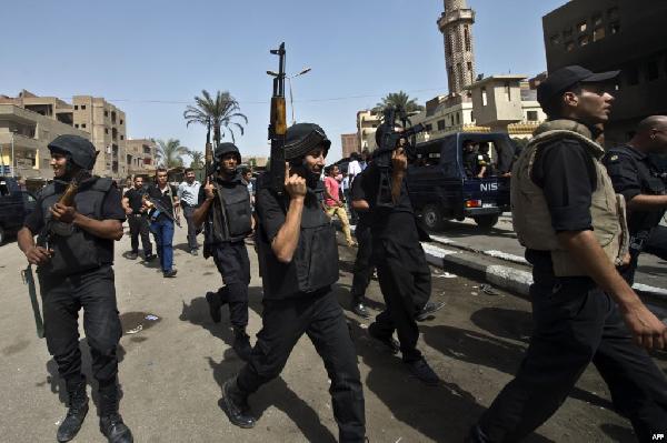 إعتقال 4 من مناهضى الإنقلاب بالفيوم وإصابة العشرات