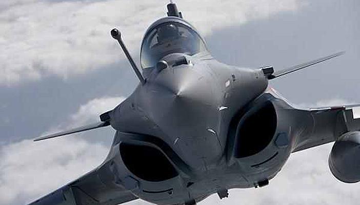 شكوك حول صفقة طائرات رافال بين مصر وفرنسا