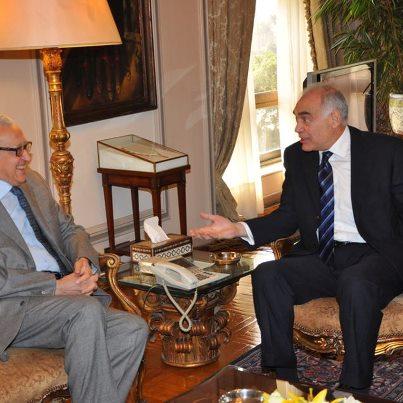 وزير الخارجية يستقبل حجاب والإبراهيمي لبحث الوضع السوري