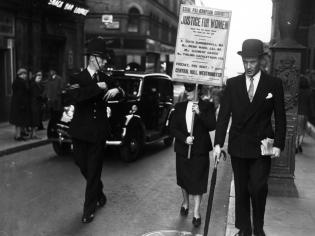 صحيفة بريطانية: هل لا تزال النساء مضطهدات.. سنرى ذلك في إضراب 8 مارس