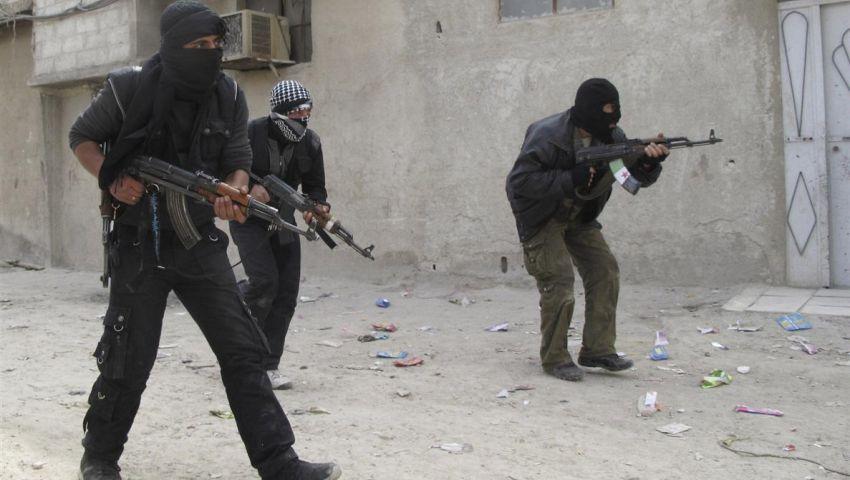 مسلحون يقتلون مواطنًا ويخطفون نجله بالعريش بدعوى تعاونهما مع “الأمن”