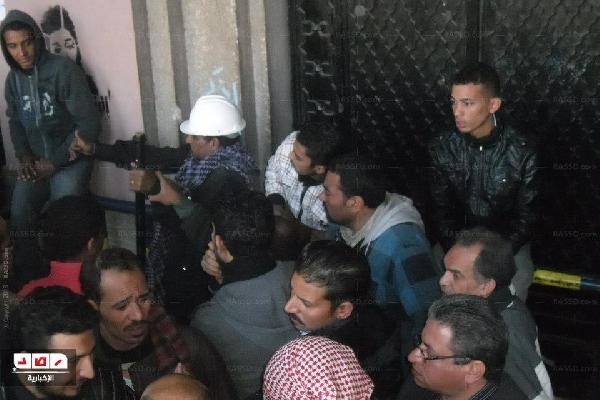 مسيرة لـ ” ماسبيرو ” للمطالبة بنزول الجيش وفتح “المجمع”