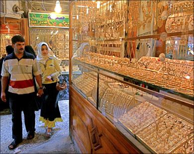 الذهب يرتفع عالميا..ويتراجع بمصر وعيار21 يسجل 253.16 جنيه