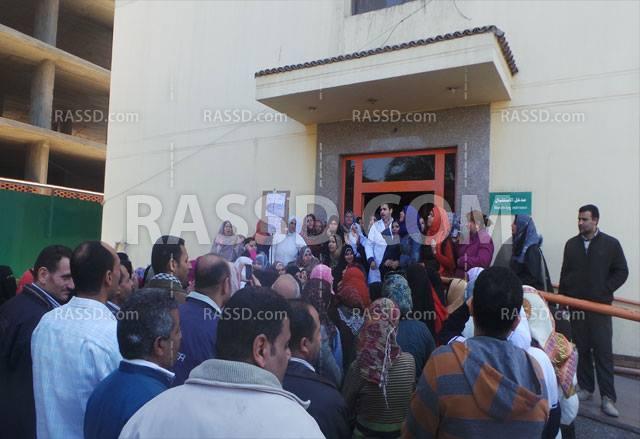 إضراب كامل بمستشفي التأمين الصحي بالمنصورة لليوم الخامس