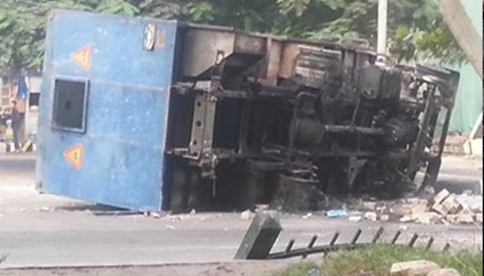 إصابة 13 مجندا جراء انقلاب سيارة أمن مركزي في البدرشين