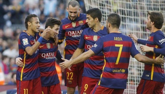 برشلونة يعزز صدارته في “الليجا” بعد الفوز على خيخون