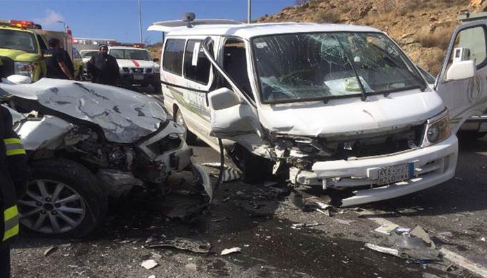 مصرع وإصابة 11 شخصًا في حادث تصادم على طريق الفيوم