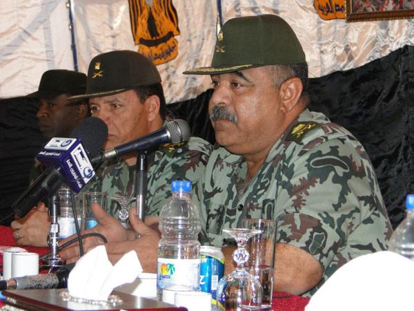 قائد الجيش الثاني يحذر من العصيان المدني