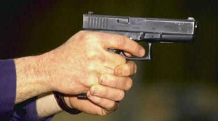 مجهولون يصيبيون ضابط ومجند بالزقازيق