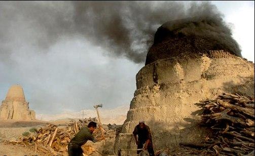 توقف حركة القطارات بالوجه البحري لتجمهر عمال مصانع الطوب