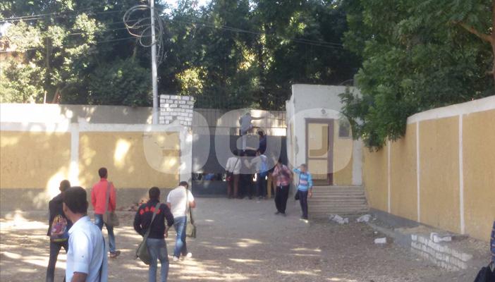 بالصور.. هروب جماعي لعدد من الطلاب في الأقصر