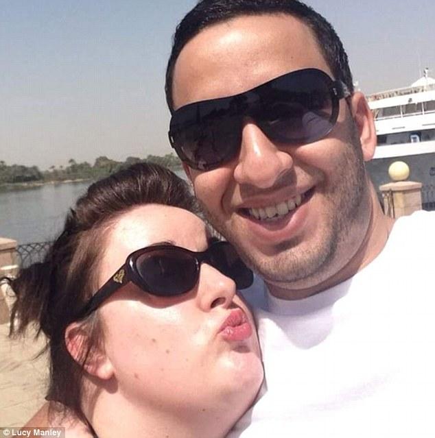 ديلي ميل: بريطانية تروي حكايتها مع مصري اعترف بخيانته لها في عيد الحب