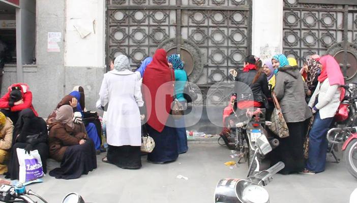 بالصور.. وقفة احتجاجية لممرضات مستشفى “الدعاة” أمام وزارة الصحة