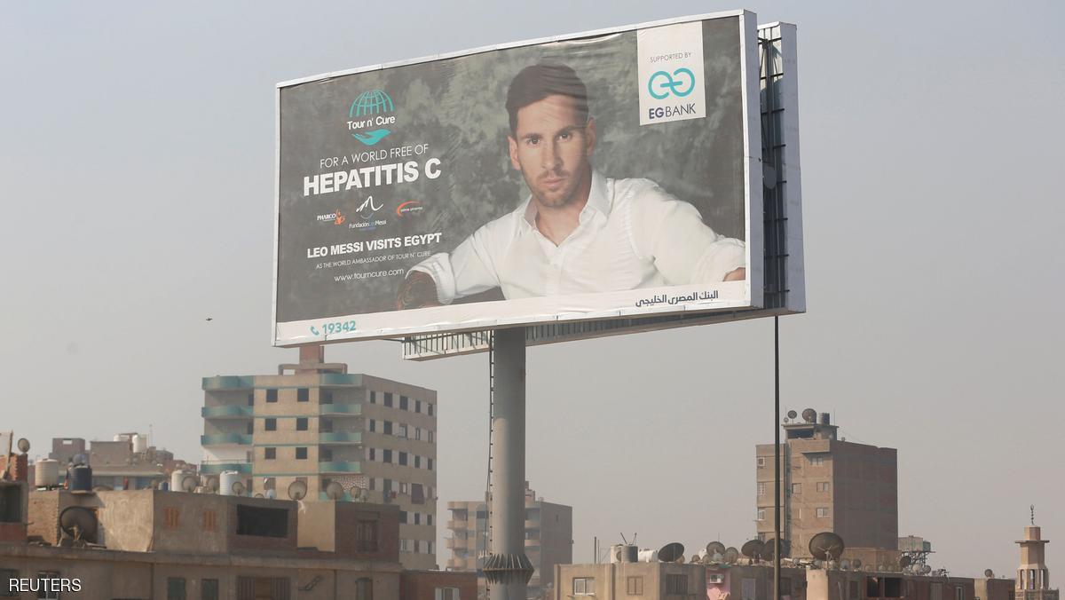 بالفيديو.. لحظات وصول ميسي للأهرامات