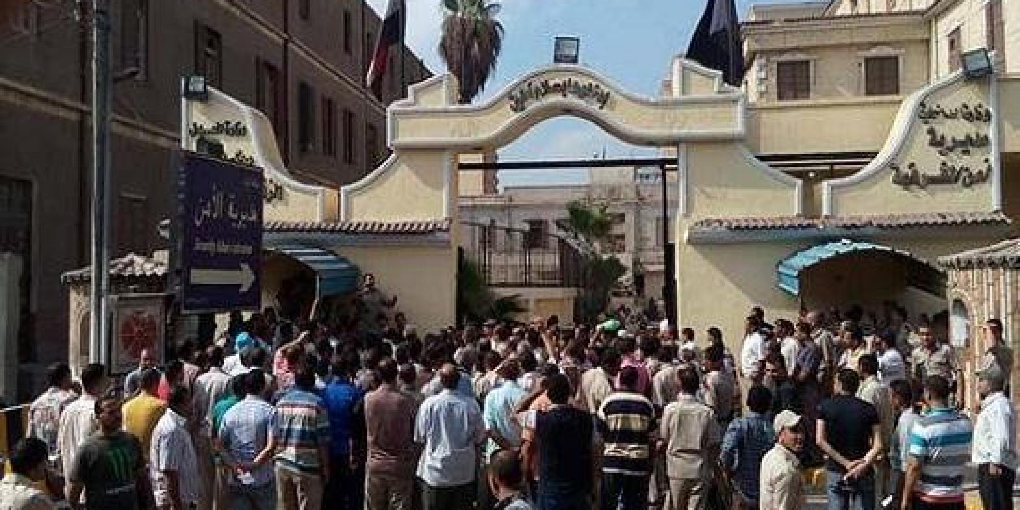 وزارة الداخلية تتوعد أمناء الشرطة بتطبيق قانون التظاهر