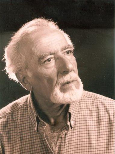 4 روائيين صنع منهم القضاء المصري “أبطالا من ورق”