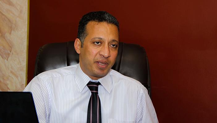 العوضي يطالب بوقف مطاردة طارق عبدالجابر وتحقيق أمنية دفنه في مصر