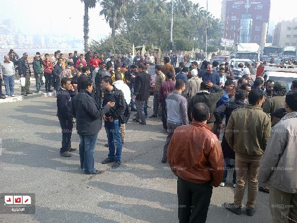 حدث بالمنصورة ..سائقون يقطعون الطريق ودعوات لعصيان مدني